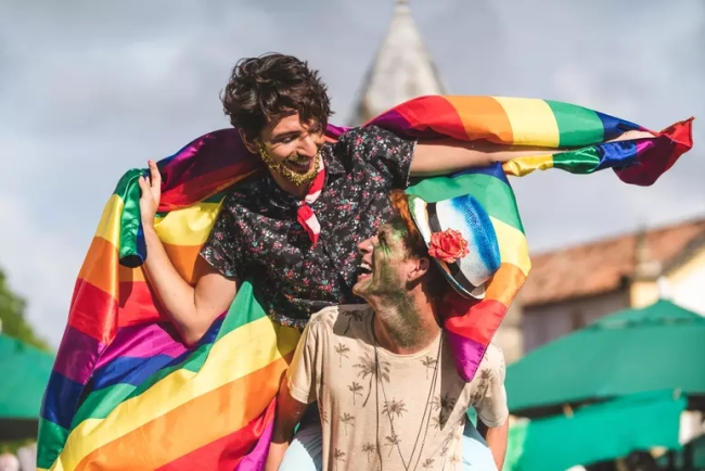Onde fica a maior comunidade LGBT do mundo?