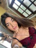 Mirela Aciolli - Transex Rio de Janeiro - anuncio Olá meus amores, me chamo Mirela Aciolli, sou uma linda acompanhante, carioca, cheia de energia e uma vibe extraordinária. Tenho um bumbum incrível, peitinhos naturais, pele macia, rostinho lindo. Sou toda ninfetinha, tenho o dote pequenininho, ótimo para iniciantes, sem contar que cabe certinho na boca.Posso ser a namoradinha dos seus sonhos. Na cama você vai se surpreender com um sexo oral maravilhoso. Beijo na boca e faço sexo oral sem camisinha, somente se sua higiene estiver em dia. Tenho um cuzinho bem apertadinho que com certeza você vai amar.Sou completa, mas vai de sua preferência minha posição na hora h. Ofereço preservativo e muito carinho. Sou bem comunicativa e tranqu