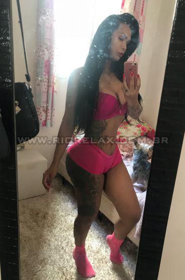 Nayla Montinelly nude photos