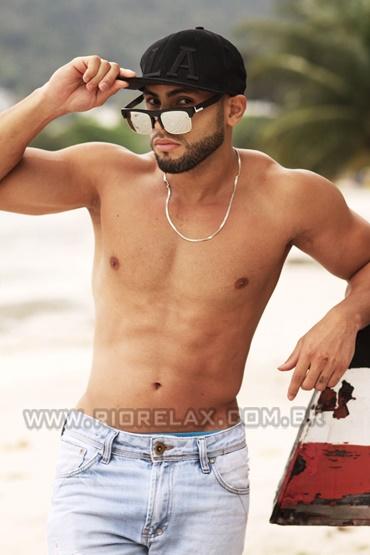 garoto RJ Fabian 5521375