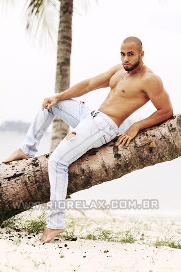 garoto RJ Fabian 5521376