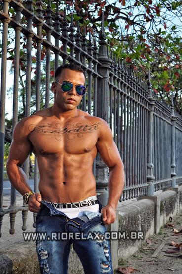 garoto RJ Mauricio 2503229