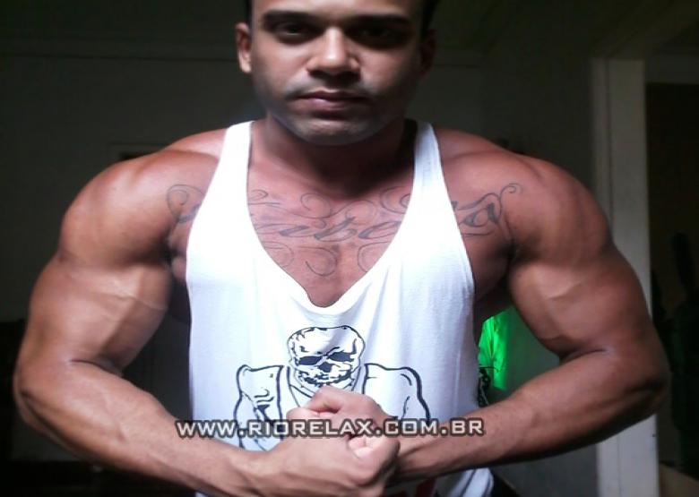 garoto RJ Mauricio 2503231