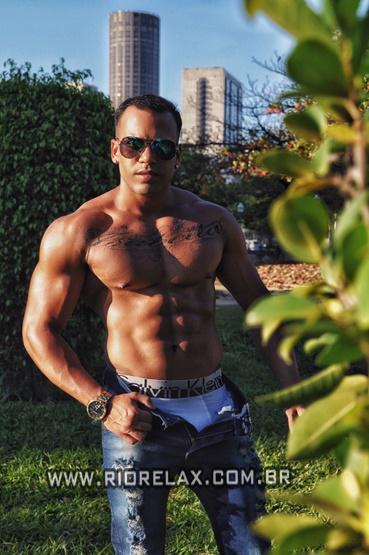 garoto RJ Mauricio 2503266