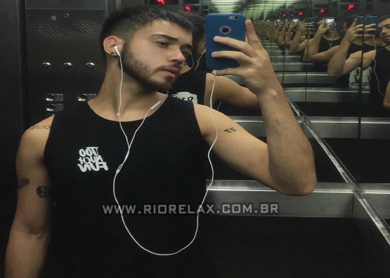 garoto RJ Tulio Leles 9041257