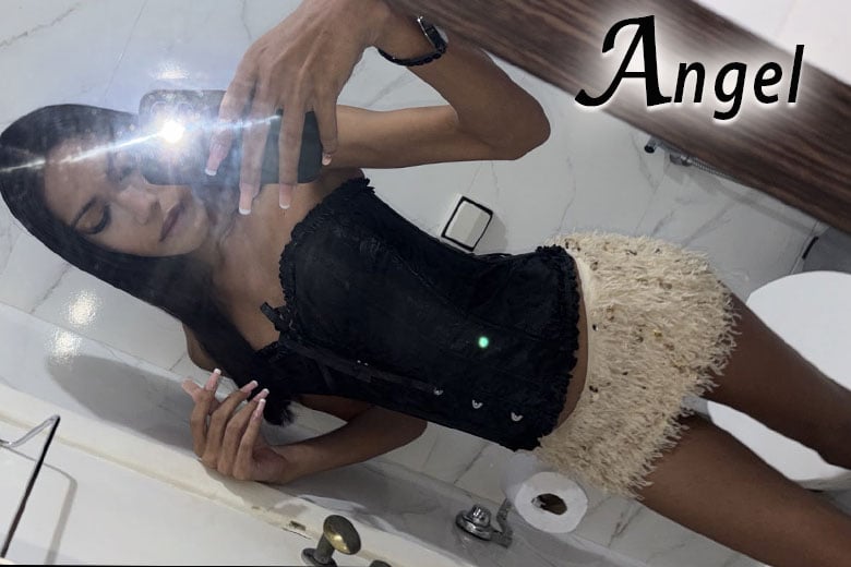 Angel Segtowick - transex RJ - anuncio VIP Olá me chamo Angel, tenho 18 anos, 18cm de dote grosso, alta, magra.sou nova na cidade, sou bem safada e dedicada no meu trabalho, tenho local próprio localizado em copacabana, você será muito bem atendido e recepcionado, realizo fetiches e atendo virtualmente