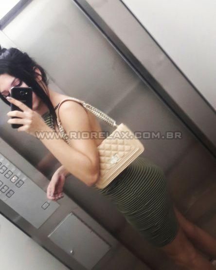 RJ Aurora Mello 6157519