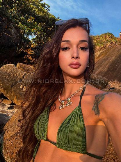 RJ Bianca Romanoff 39673a RJ Bianca Romanoff 39673a