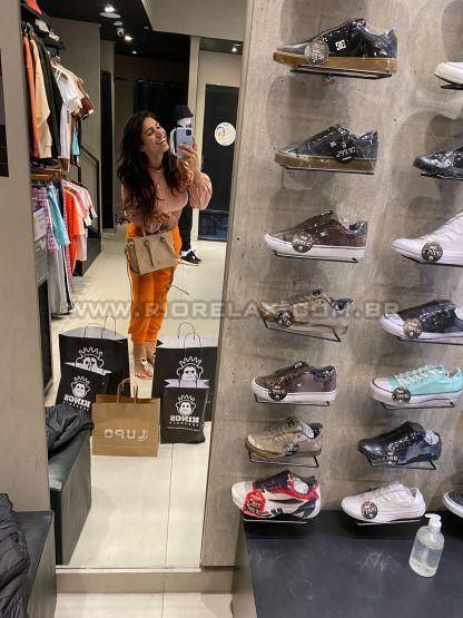 RJ Camila Furtado 2303791