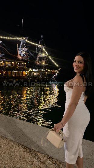 shemale RJ s Caroline Ambrosio d8c504