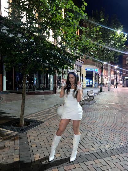 RJ p Fernanda Aguiar 8355595