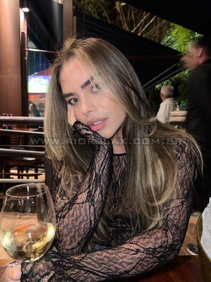 RJ p Fernanda Aguiar 8356038