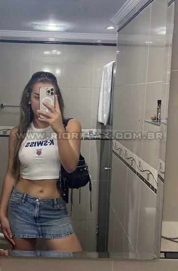 RJ Fernanda Aguiar 8396242