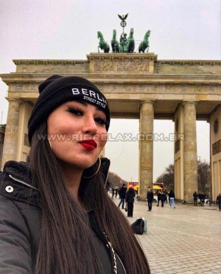 RJ Mia Suzuki 2952921