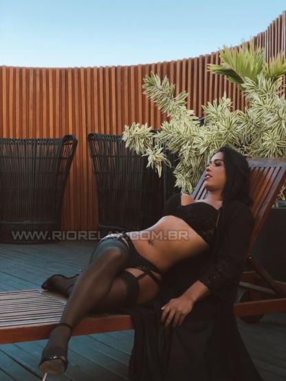 RJ Mirella Colucci 4371490 RJ Mirella Colucci 4371490