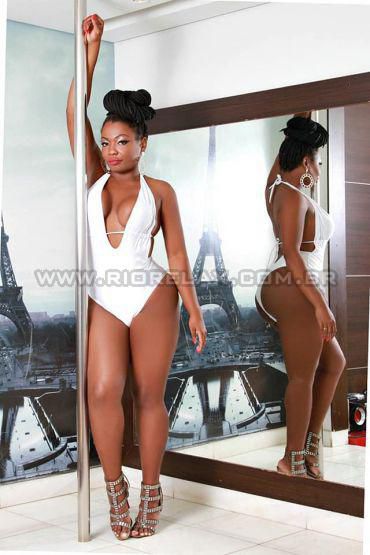 RJ Nicole Assis Mulata 3727842