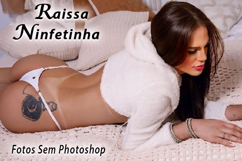 Raissa Ninfetinha - transex RJ - anuncio VIP Meus lindos, bem vindos, o meu nome é Raissa , muito prazer, sou uma menina trans , uma acompanhante deliciosa com 23 anos, sou branquinha, tenho lindos cabelos castanhos, tatuada perfeita para você.No meu atendimento, eu vou ser a ninfeta que vai te deixar louco, a mais gata daqui da cidade, sem frescuras e sem pressa, faço o papel de sua namoradinha.Estou localizada aqui na cidade de Rio de Janeiro, na região do Barra da Tijuca, estou atuando aqui com local. Se você gostou me chamem no número 82996373338, beijos.