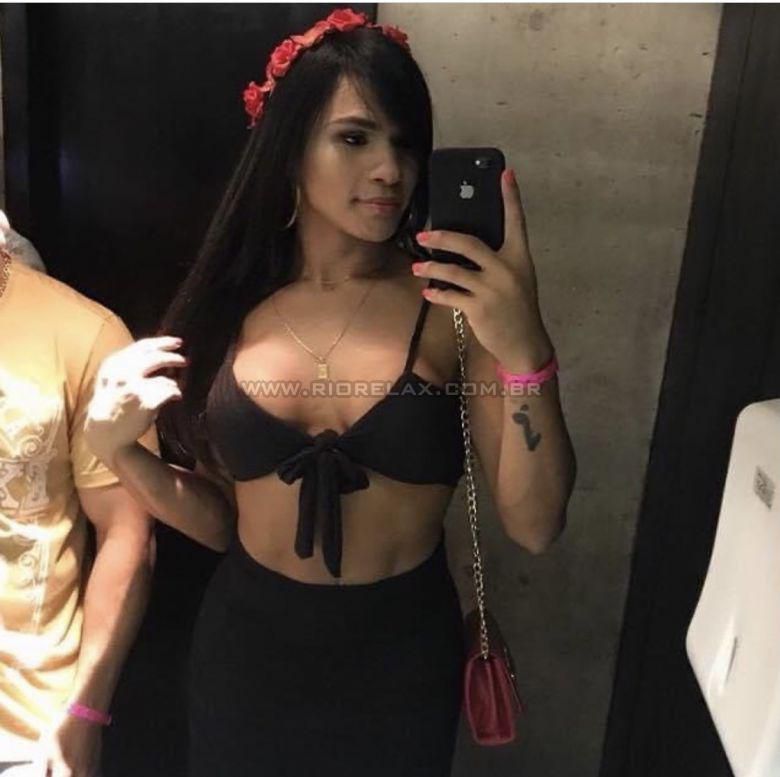 RJ Sophia Oliver 2885060