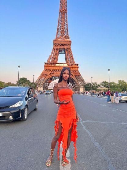 RJ Victoria Carolino 8604434